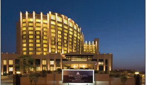 Hotel Courtyard