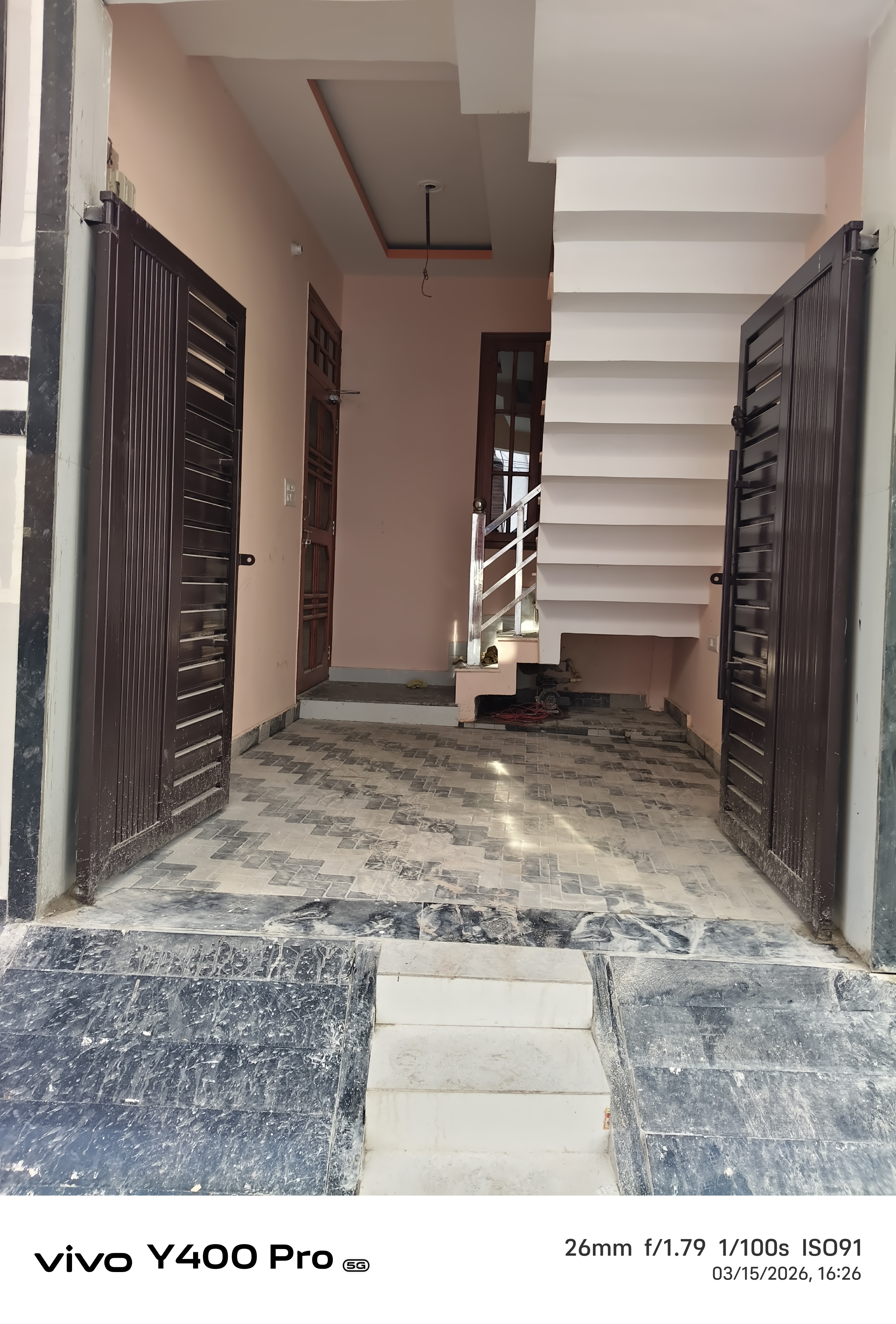 Gokul gram phase-ll, near para